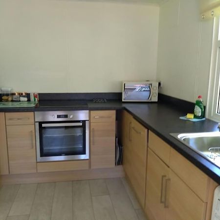 טרורו Family Friendly Rural Lodge מראה חיצוני תמונה